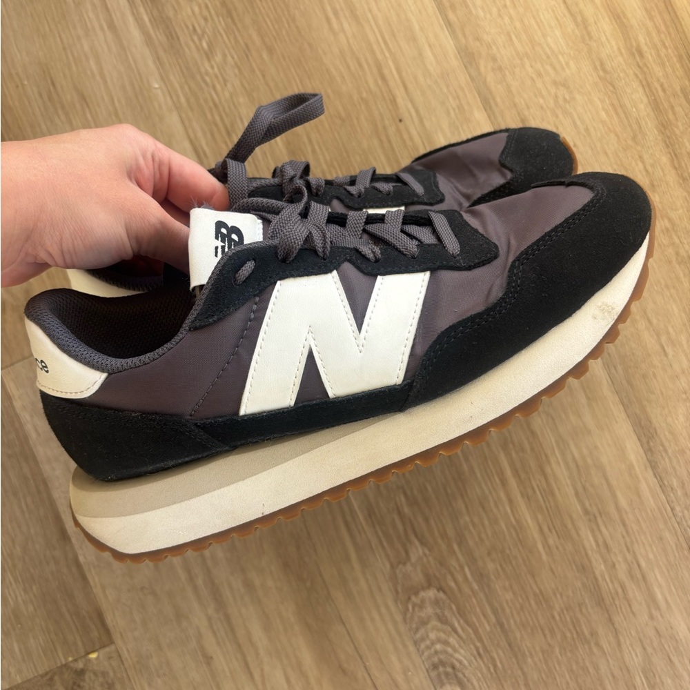 New Balance 237 sneakers